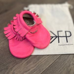 Freshly Picked moccasins, hot pink
